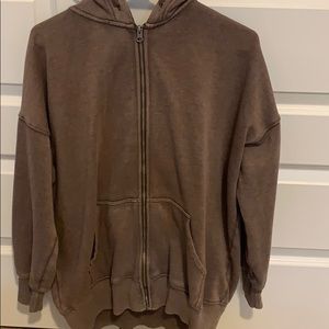 Oversized zip-up sweatshirt